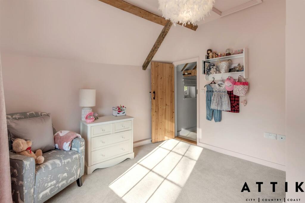 Gable Cottage, Bramfield, IP19 9H (18).jpg