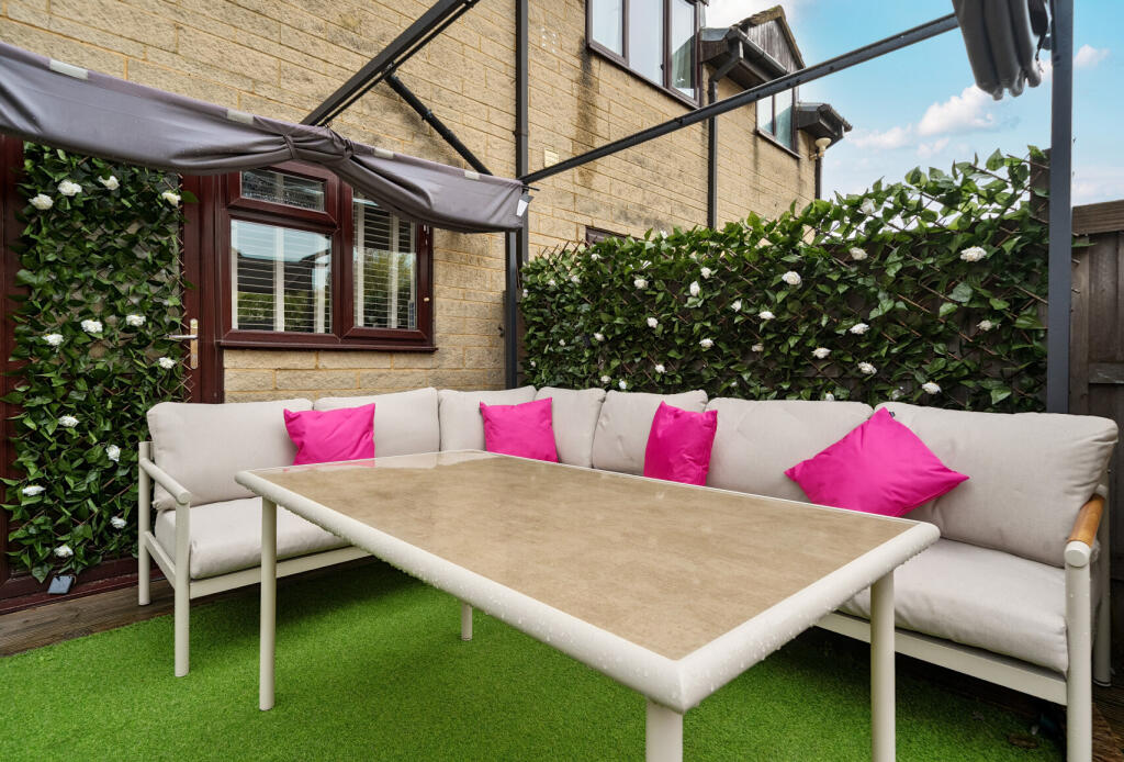 1366029-4-68f74db...