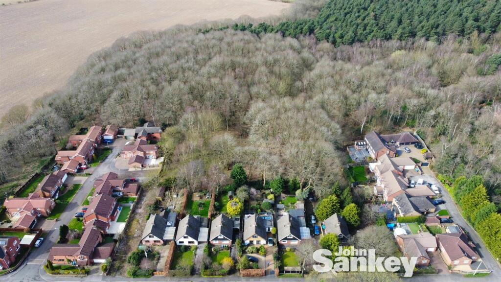 Land Adj Clipstone Dr _0596.jpg
