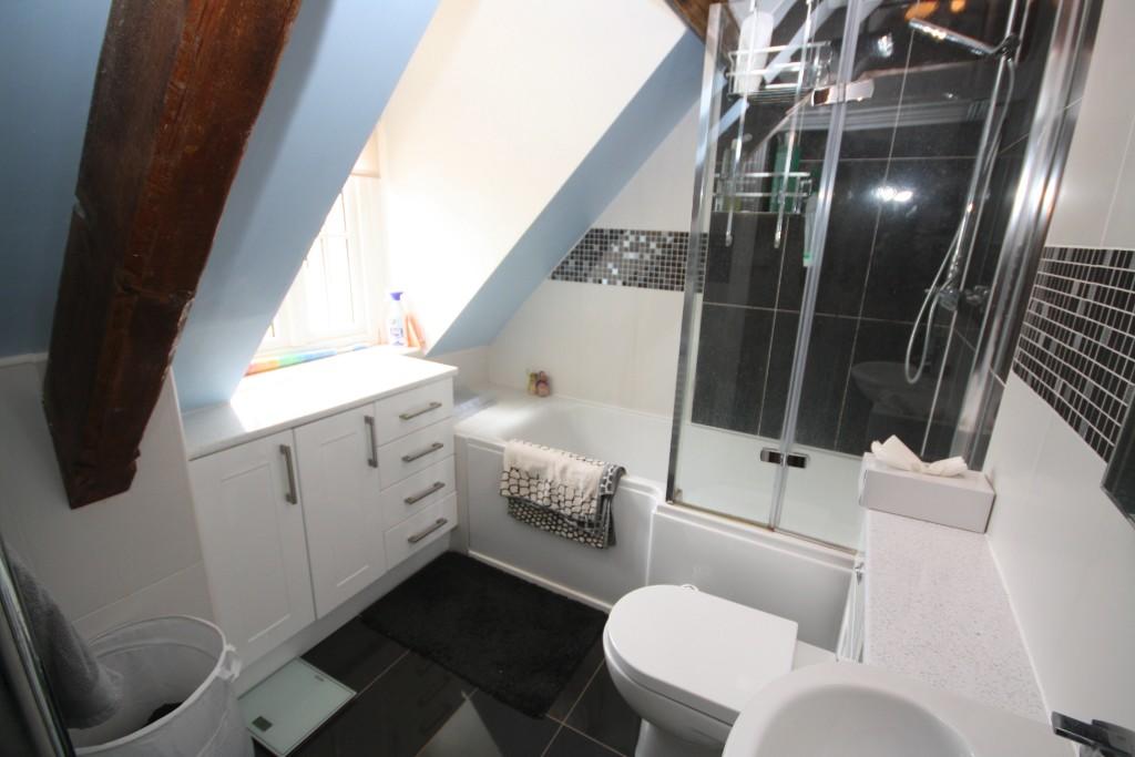 Modern Bathroom 