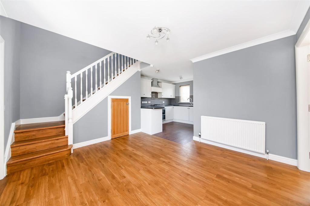 OPEN PLAN DINING KITCHEN