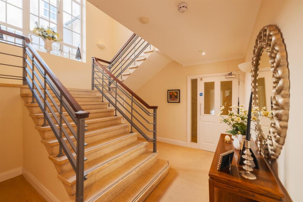 20 Renaissance-29.jpg