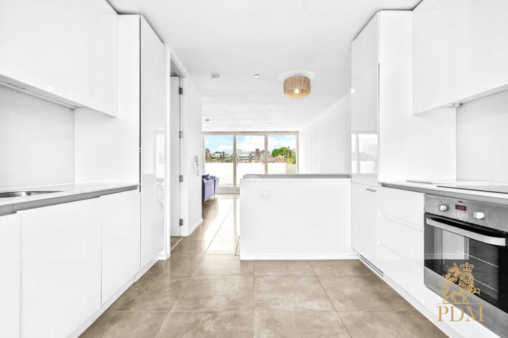 APT 513 Nottingham One Canal Street Nottingham NG1