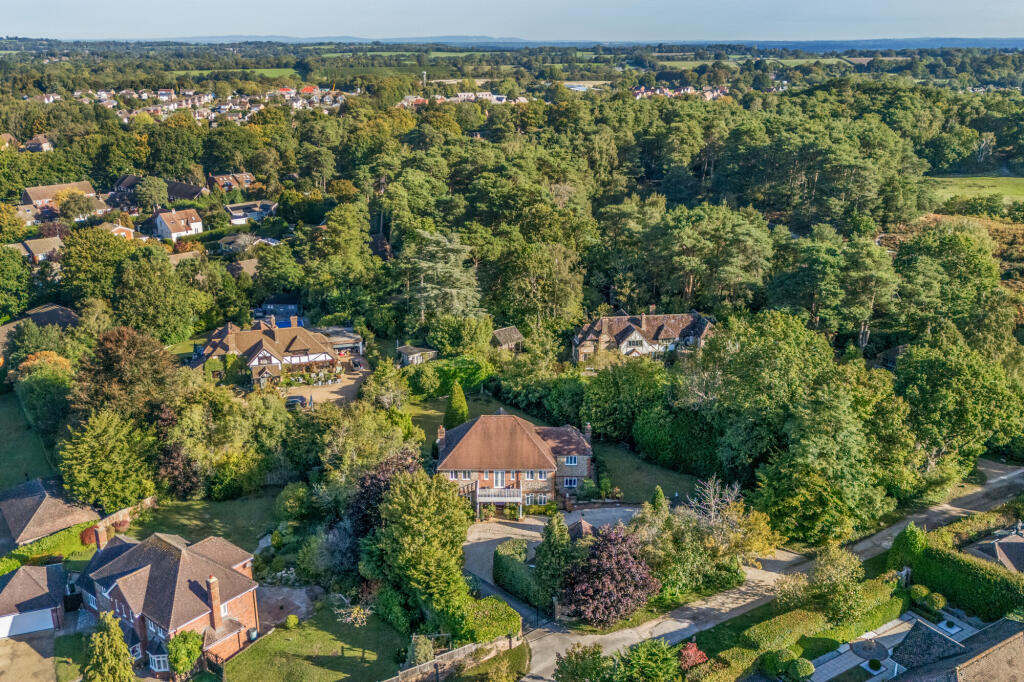 Pulled back drone of front