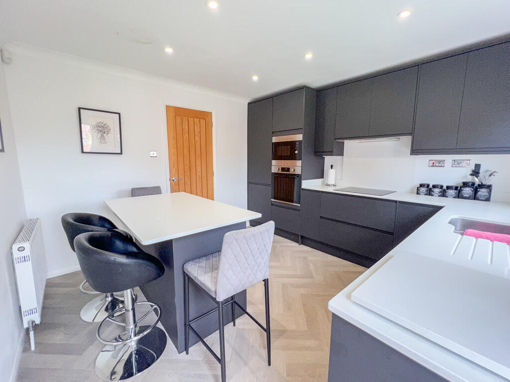 IMG_16942_15_orig...