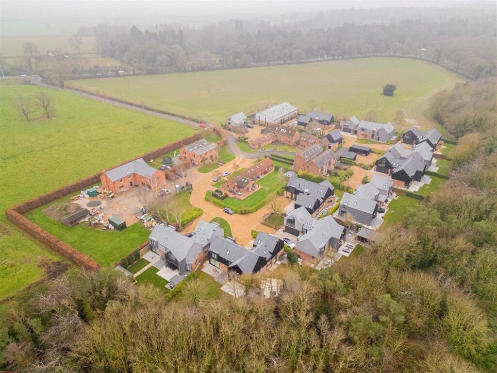 Blackthorn Barn - by Visually Rich 0208.jpg