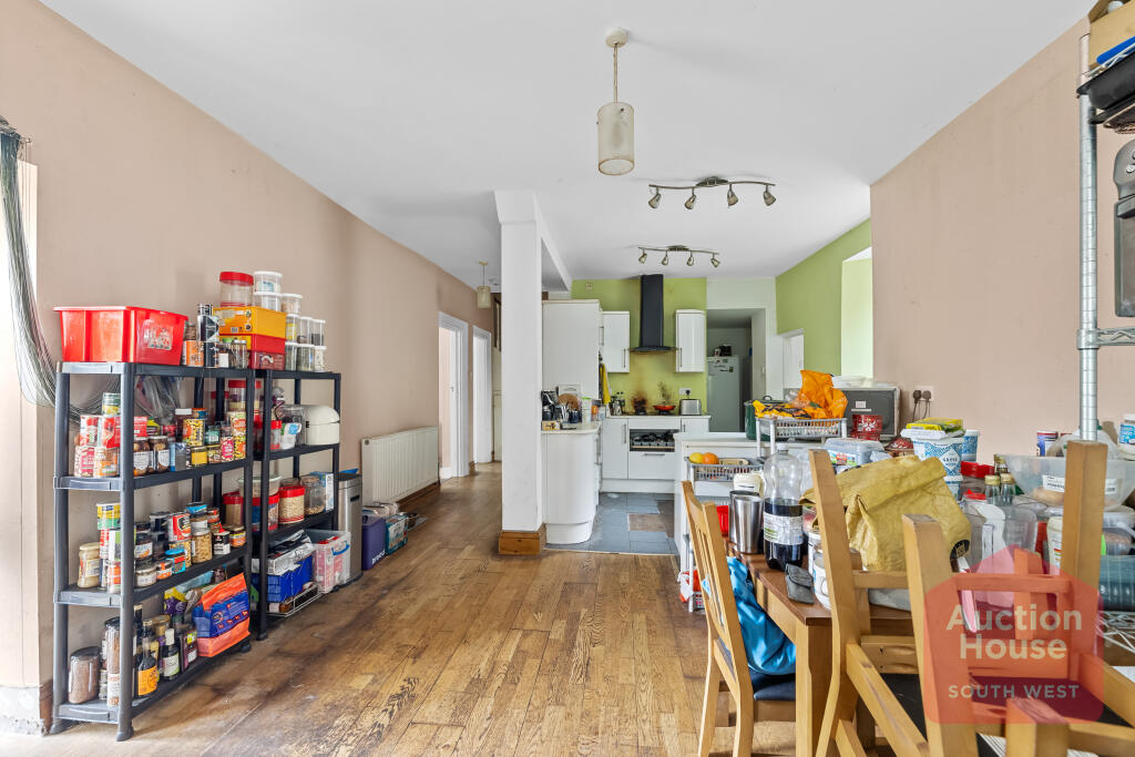 0046 T202508111207.jpg