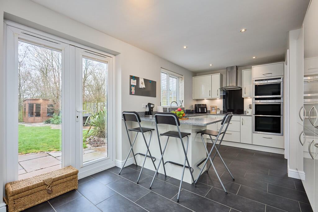 Edward Knight 202...