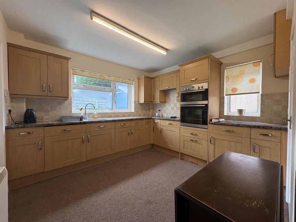 Photo 23-10-2025, 15 23 25 (4).jpg