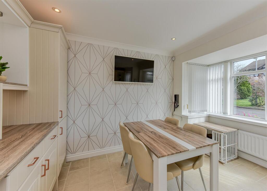 7 Griffiths Drive-kitchen6.jpg