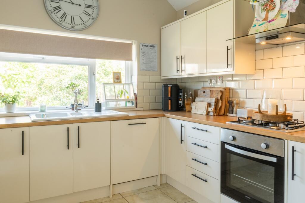 St Julians Avenue-21