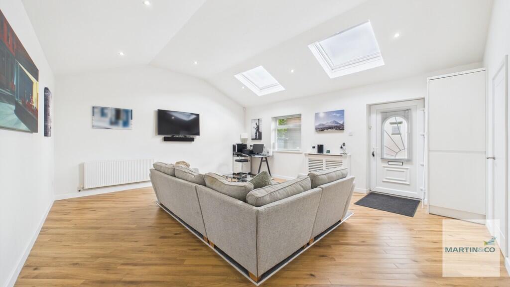 CAM03663G0-PR0173...