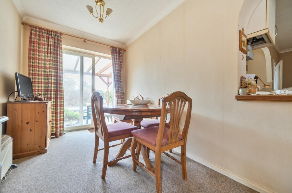 1330143-12-688744...