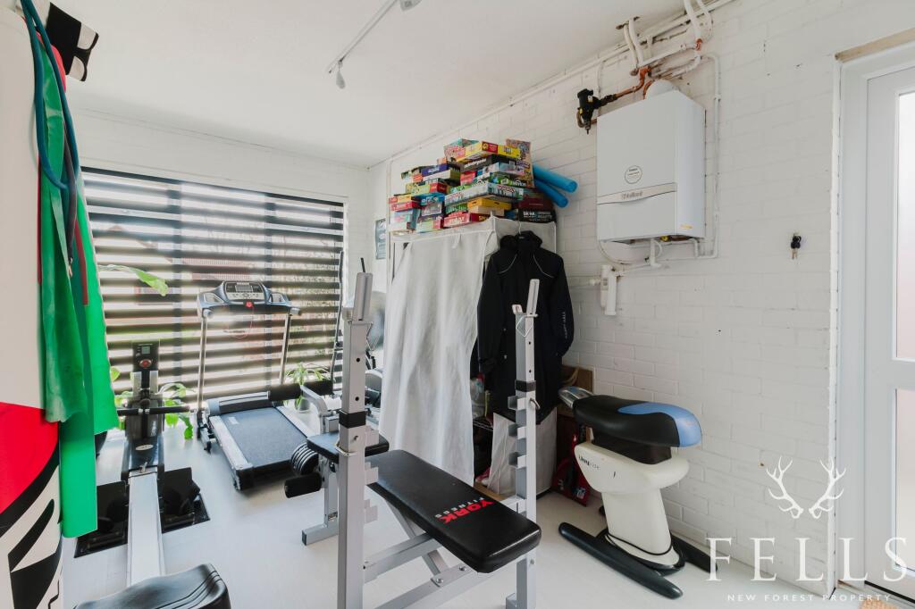 Recreation room / Home gym