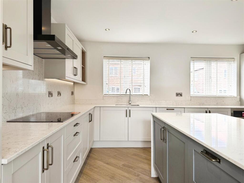 219b3da8--4480-B94B-DDD2867287A7-13396-000009E4838