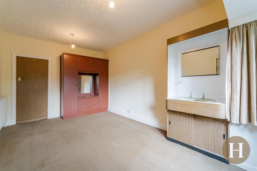 Hadleigh Estate Agents-19.jpg