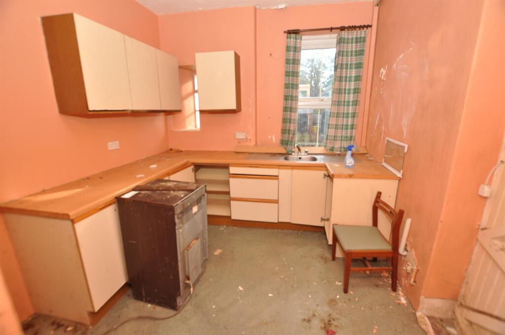 Kitchen &amp; Utility