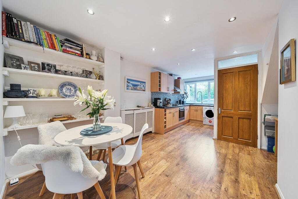 Kitchen/Dining