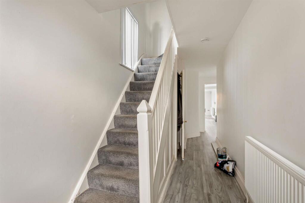 8660045-interior11-800.jpg