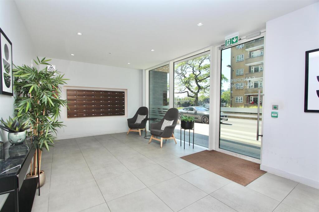 Sandpiper Building, N4