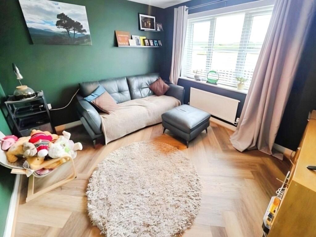 Dining / Sitting Roo