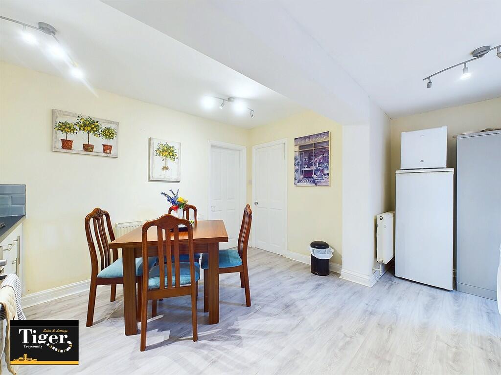 CAM03440G0-PR0245...