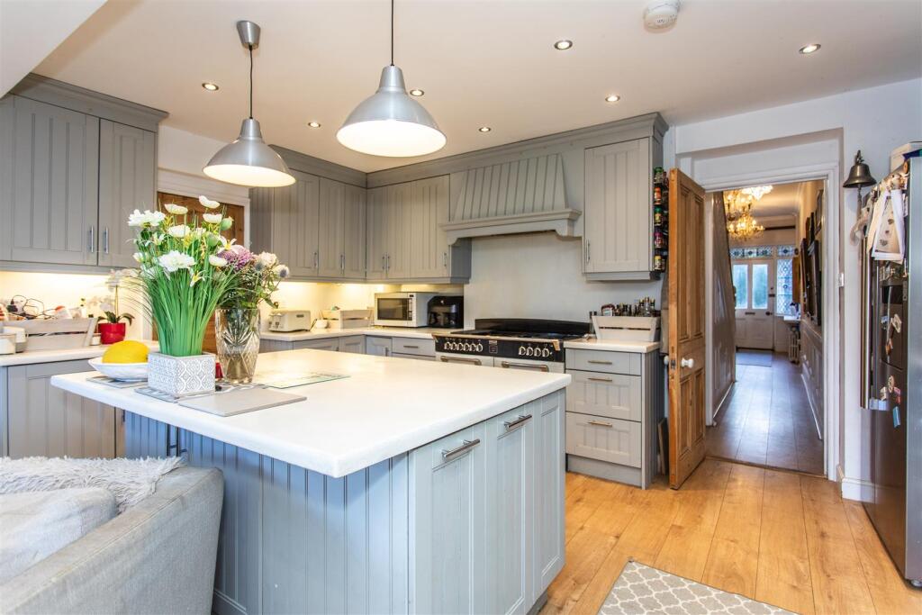 33 London Road58.jpg