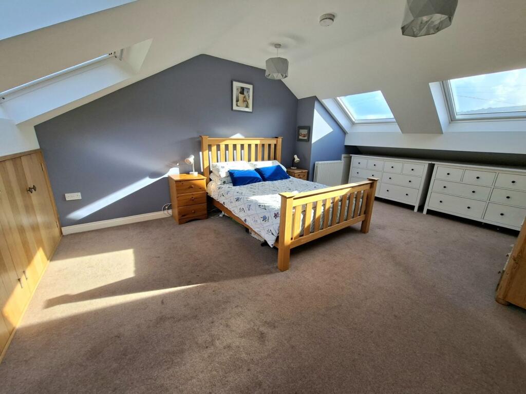 Main Double Bedroom