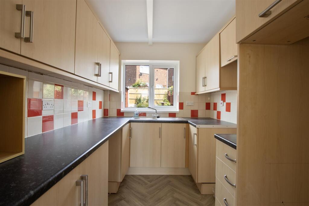 Kitchen .jpg