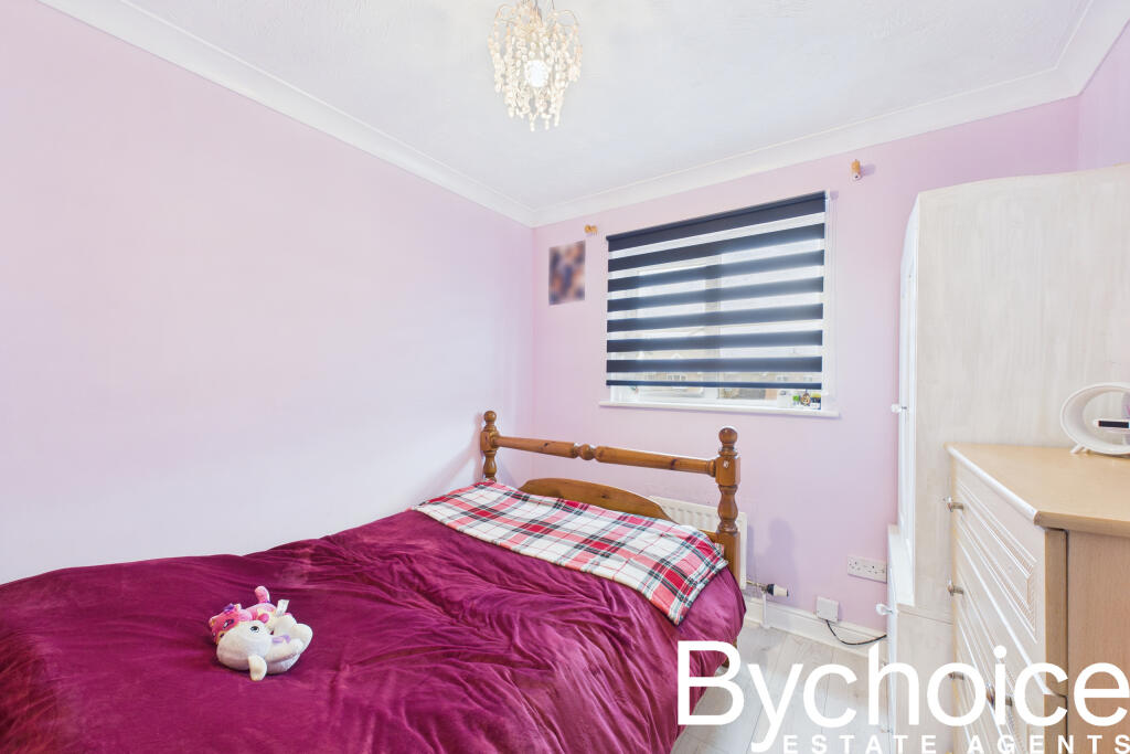 CAM05454G0-PR0063-STILL018