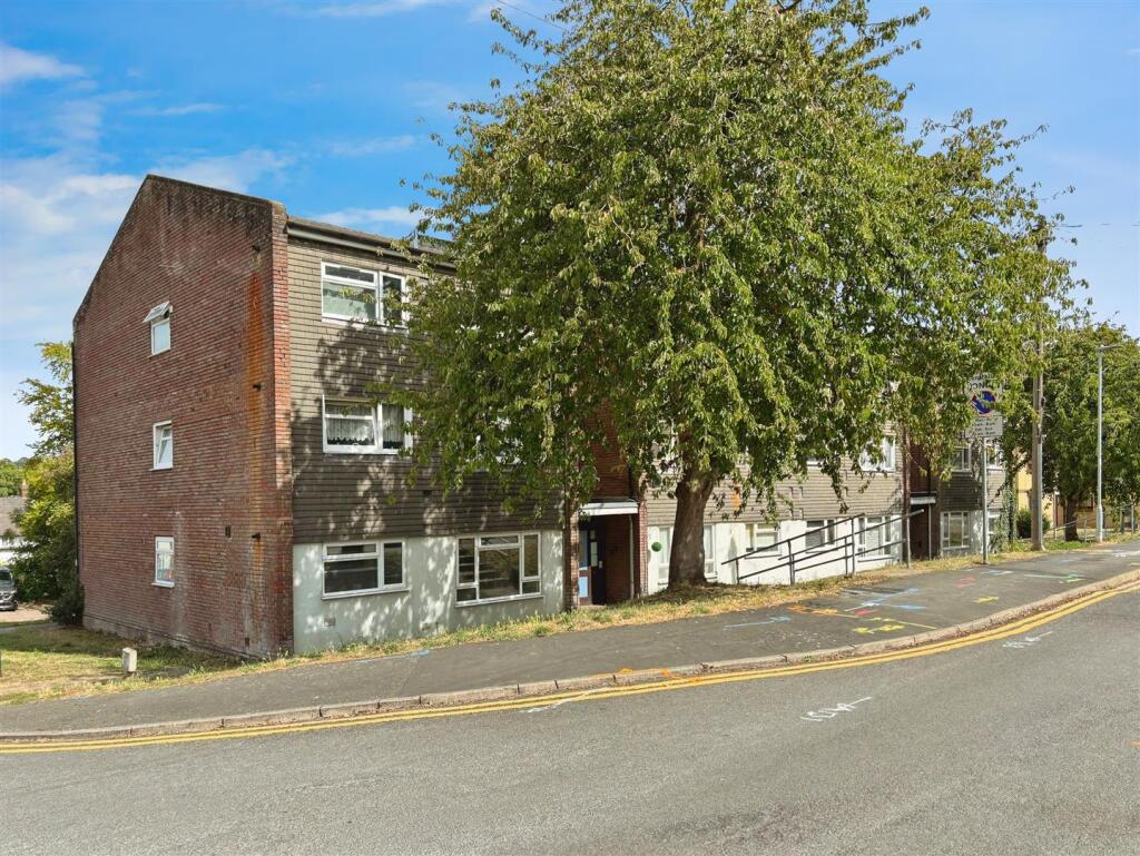 dd381eaf-Photo 208-26-25 2C 2014 2018 2012.jpg