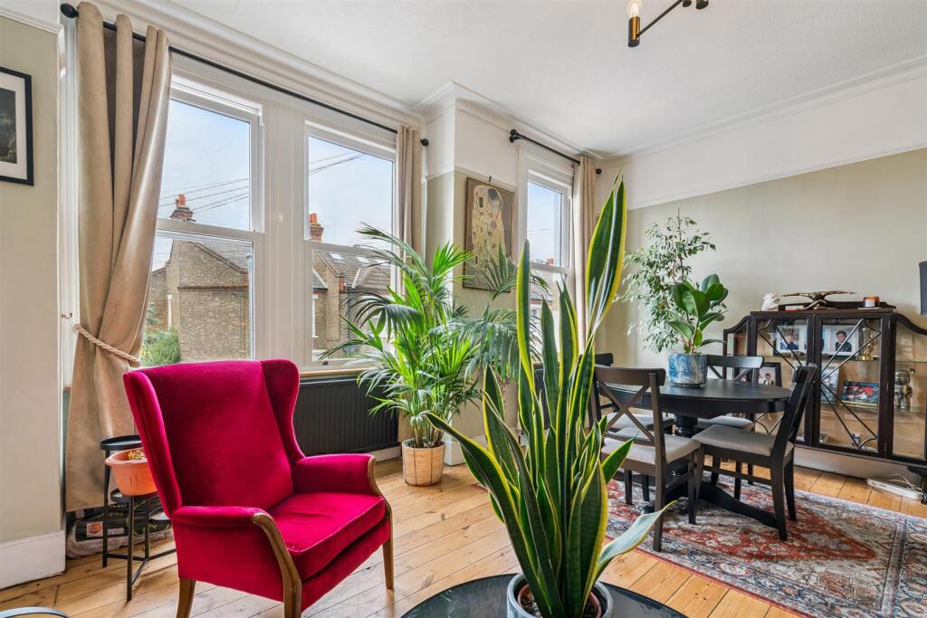 69 Avarn Road Reception 2.jpg