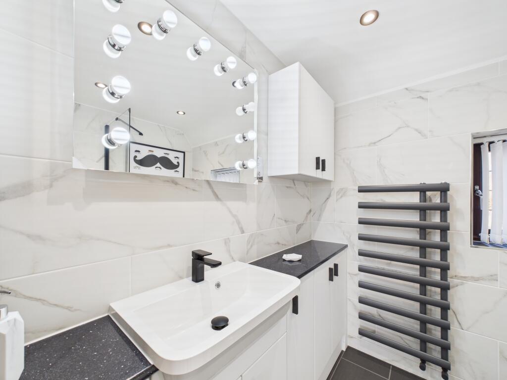 Ensuite Bathroom