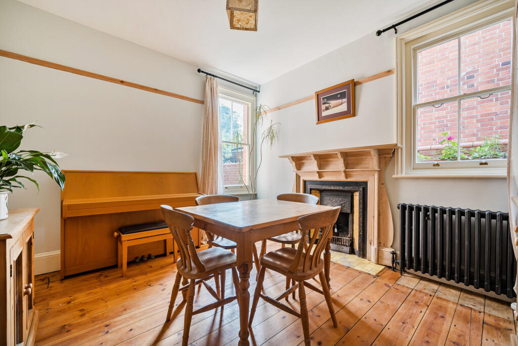 1358700-18-68d26c...