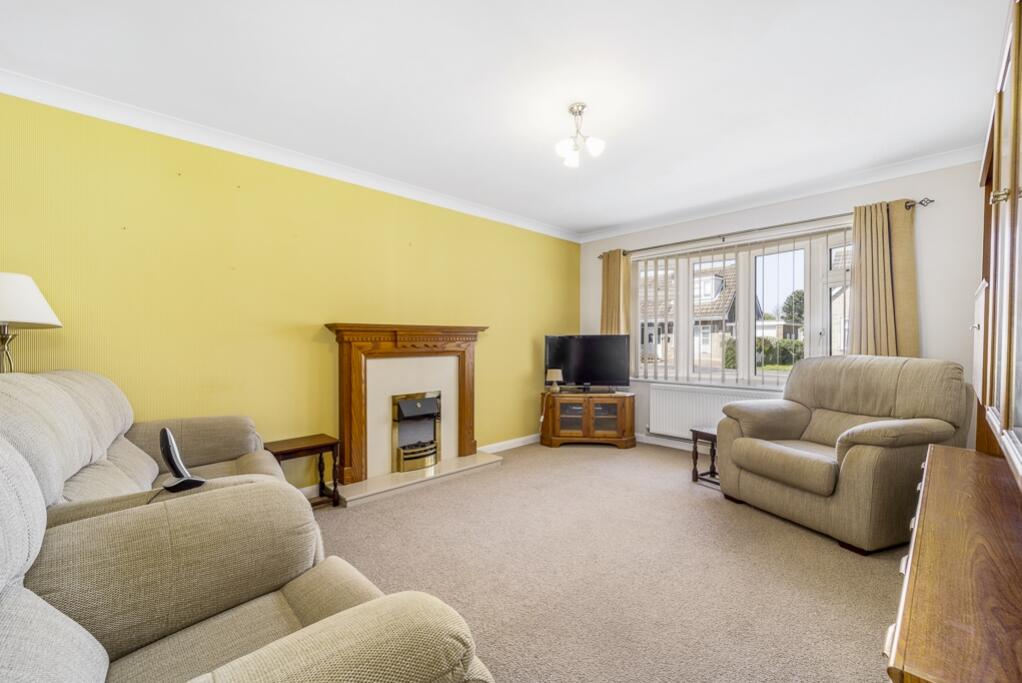 19 Reynolds Gardens (Moulton)-23