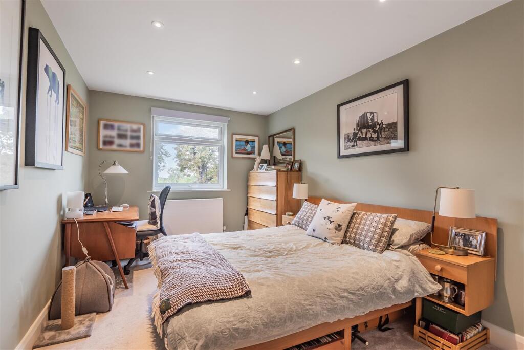 5 Drummond Court - Bedroom 2.jpg