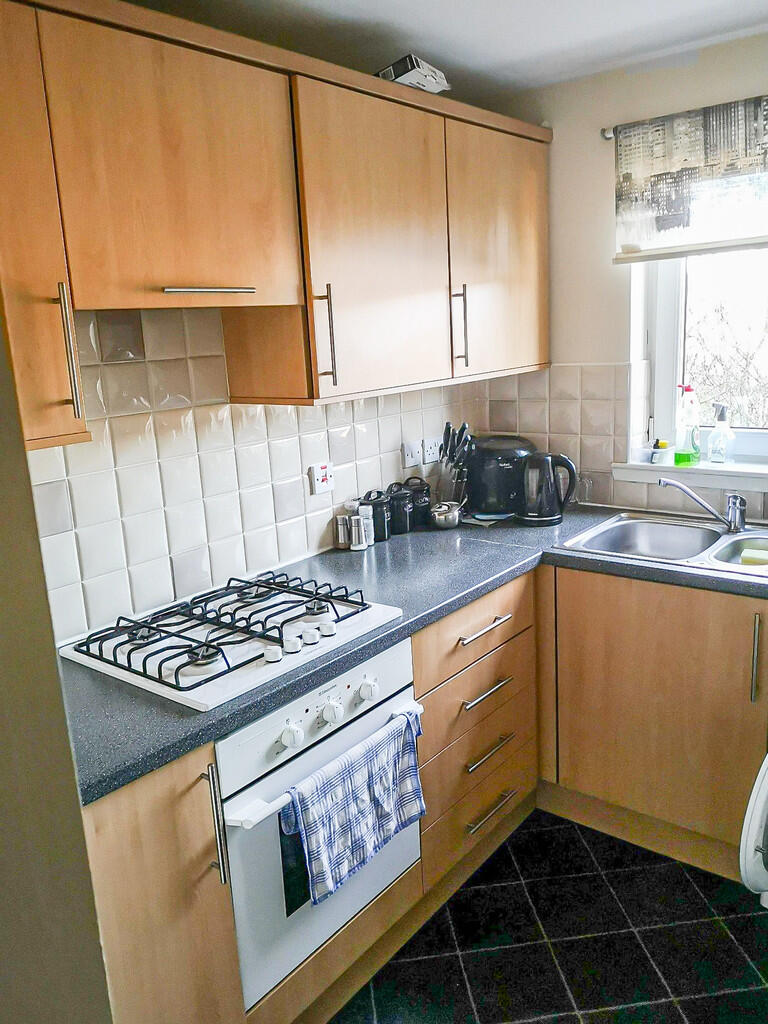 66 Prestonfuield ...