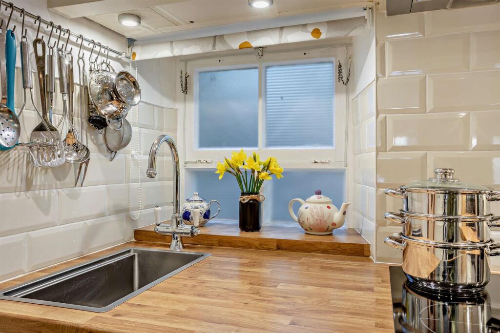 8640172-interior12-8