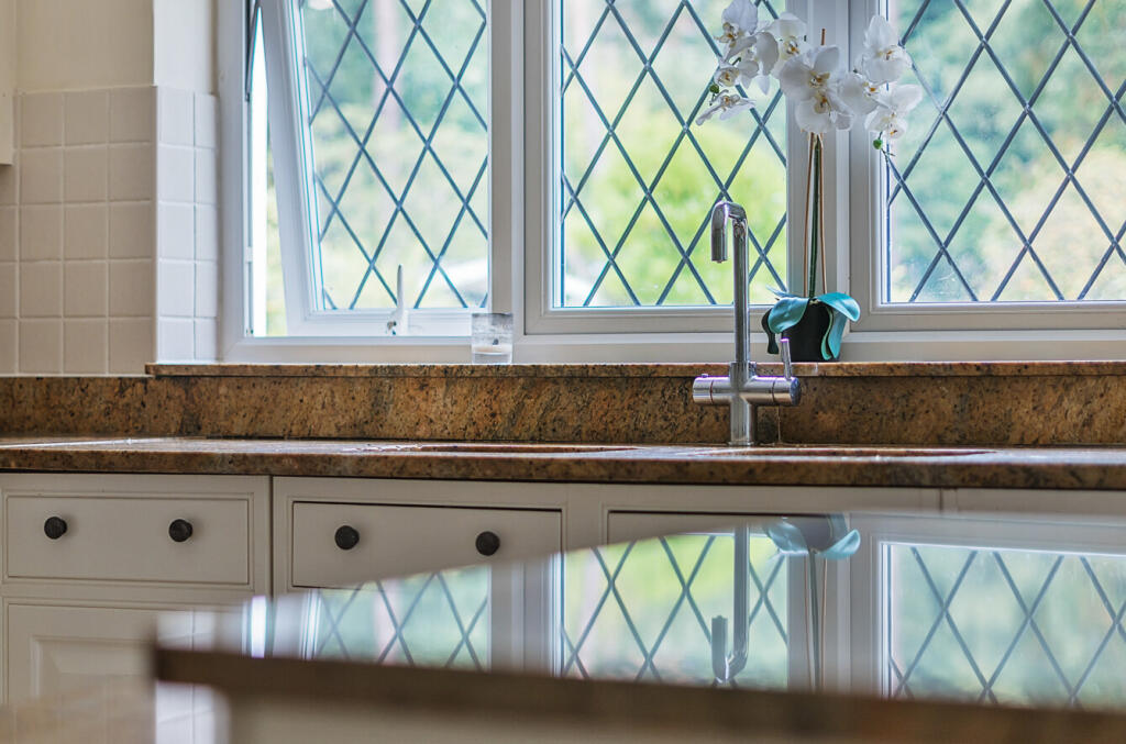 1327197-12-68810d...