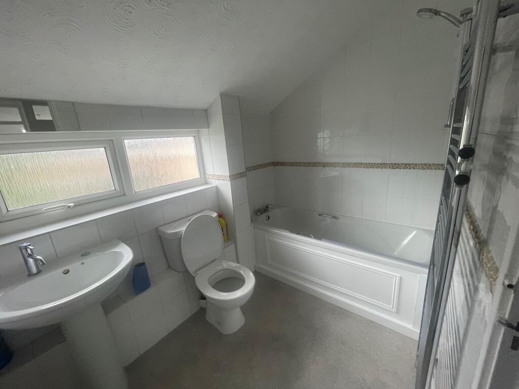 hundon place 6