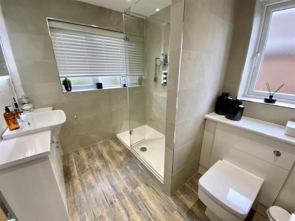 Bramleys Estate Agents - Fernhurst Road - Mirfield