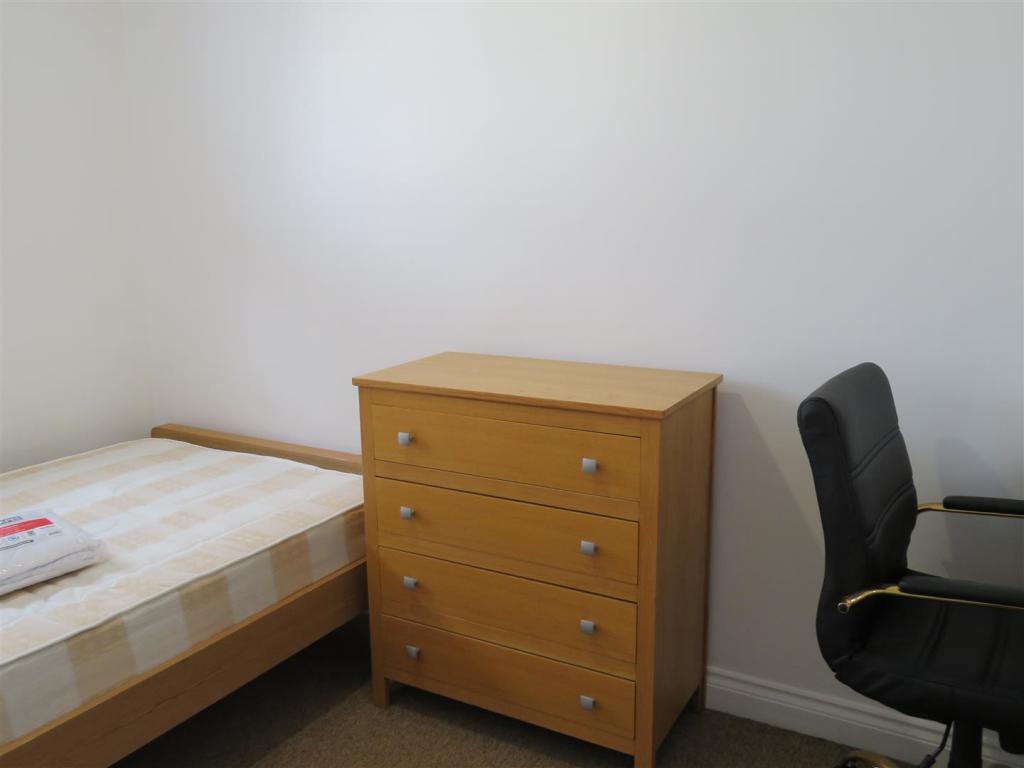 101 Jessie Bed4.JPG