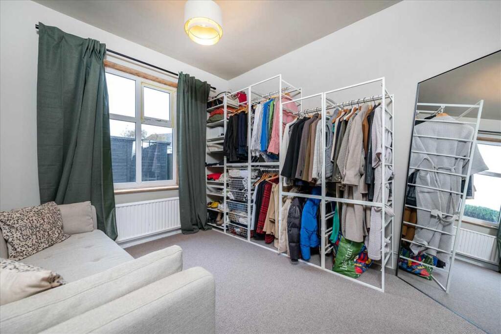 Bedroom 2: