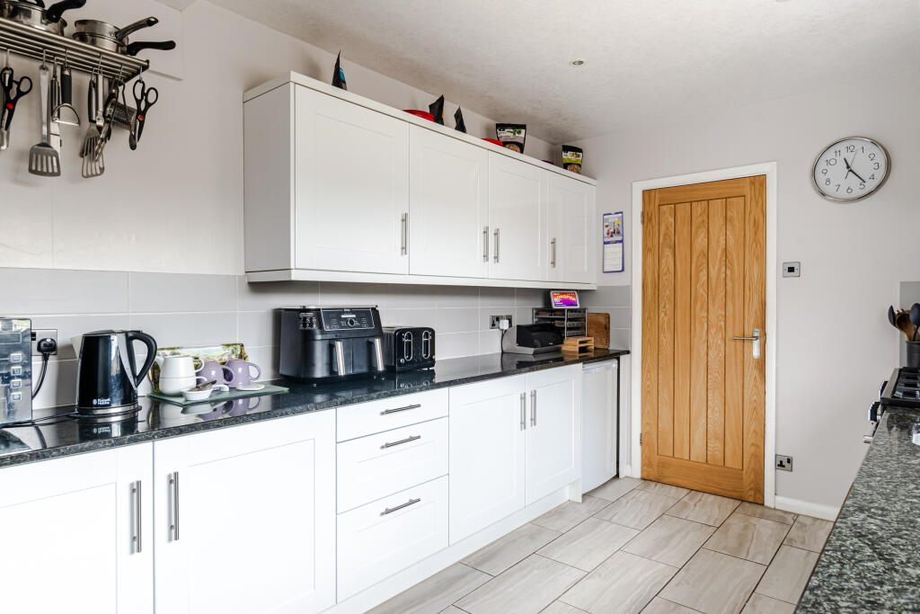 kitchen2