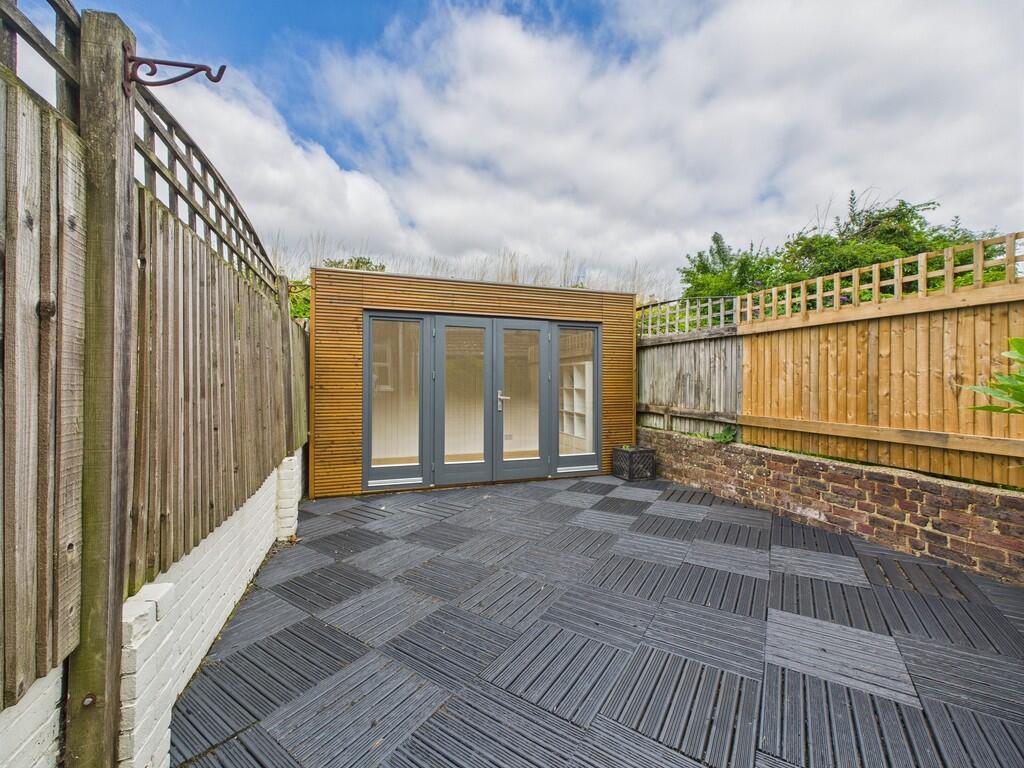 CAM04018G0-PR0292...