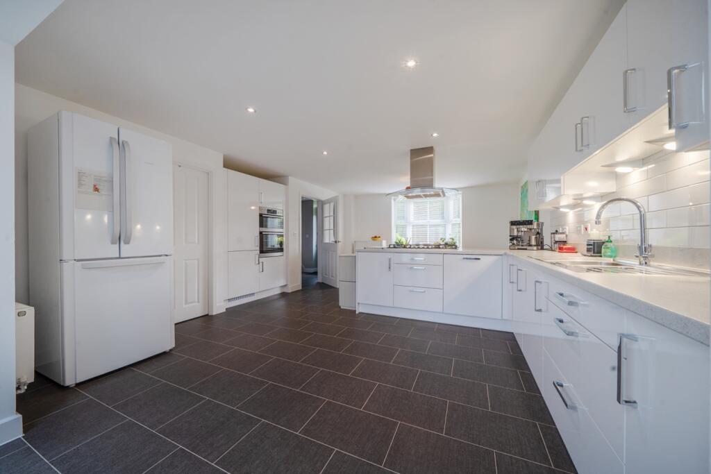 17-1349621-17-68c93c1eb59c6-ARW-17