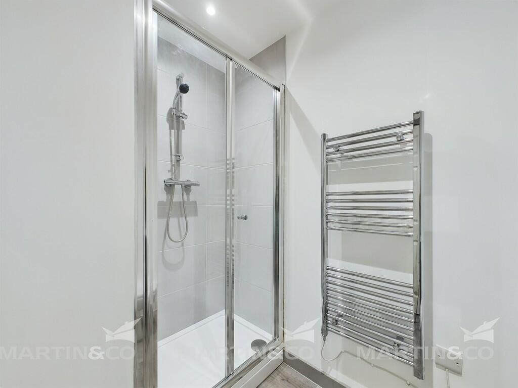 CAM02406G0-PR0275...