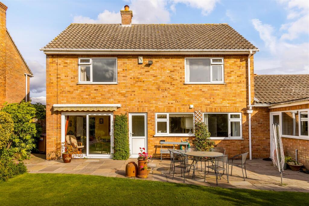 24 Winston Gardens (Boston)-10.jpg