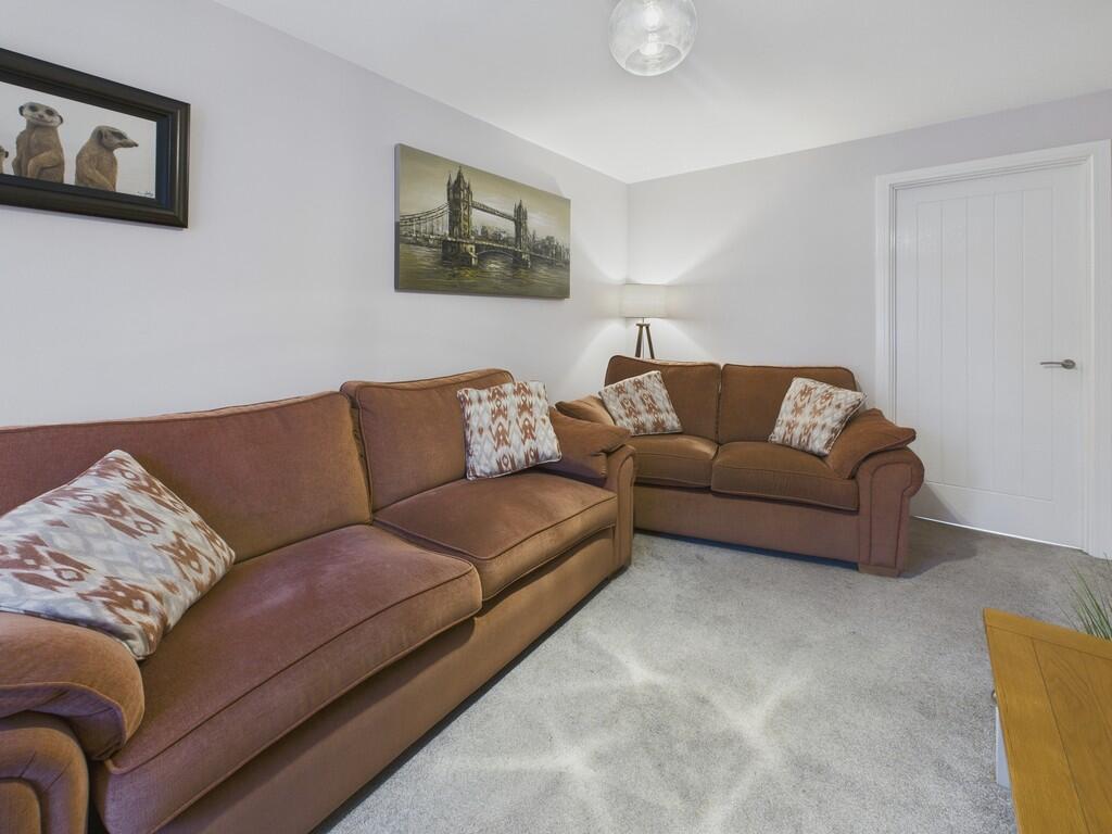 CAM04273G0-PR0241...