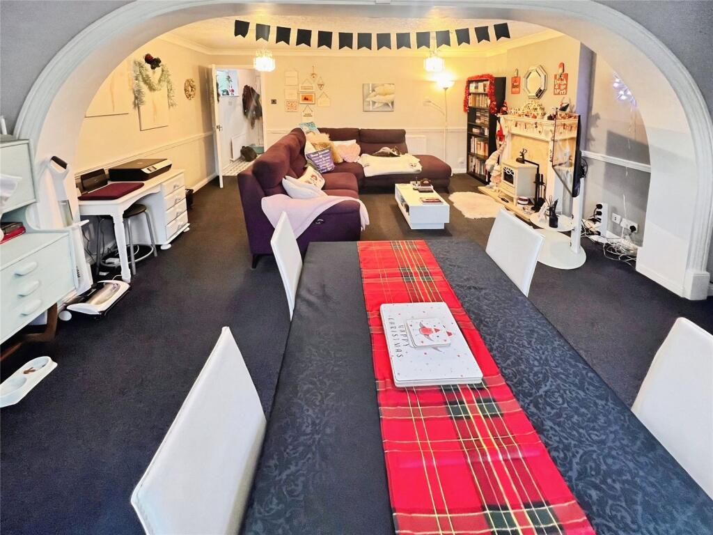 Lounge Diner